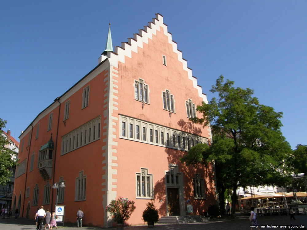 Rathaus und Rathausplatz